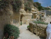 Meschers  ( les grottes Régulus ) :voie de desserte aux différentes habitations dans la falaise
