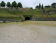 Saintes : l'amphithéâtre romain entrée des différents acteurs sur la piste