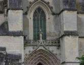 Saintes  : détails du portail gothique de la cathédrale Saint Pierre