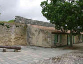 Brouage :  maison adossée aux fortifications