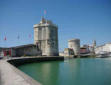 La Rochelle : entrée du vieux port avec ses 2 tours