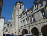 La Rochelle : façade de maisons de la vieille ville