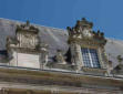 La Rochelle : toiture et fenêtres de l'hôtel de ville