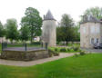 Surgères : tour Hélène de Fonsèque