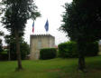 Surgères : tour carrée  du château