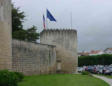 Surgères :remparts du château