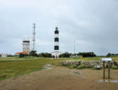 Saint Denis d'Oléron : exemple de piège à poissons, tour maritime de surveillance et le phare de chassiron 