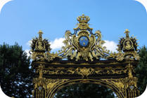 Nancy : fronton fontaine Neptune