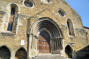 Valréas : porche et portail de l'église de notre Dame de Nazareth