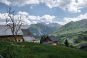 Entraigues : village et alentours, paysage 5 des Alpes