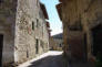 Pérouges : rue du village médiéval