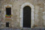 Pérouges : porte d'entrée d'une demeure du village 