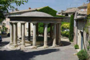 Grignan : lavoir