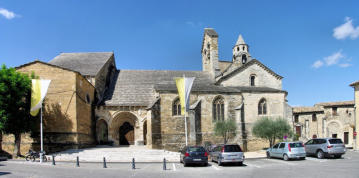 Valréas : église Notre Dame de Nazareth