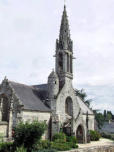 Fouesnant les Glénan : vue générale de l'église Saint Pierre