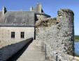 Suscinio : le château - chemin de ronde et habitation