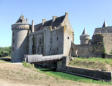 Suscinio : le château - arrière du château avec le pont provisoire