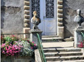 Vannes : château de l'hermine - statues de l'entrée