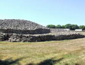 Locquemariaquer : tumulus nommé Table des Marchand vue 2