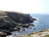 Quiberon : la côte - vue de la falaise au dessous du chemin côtier