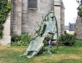 Pont Scorff :exposition de sculptures dans les rues 2