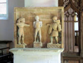 Le Faouêt : chapelle Saint Fiacre - tableau sculpté