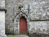 Le Faouêt : chapelle Saint Fiacre - porche