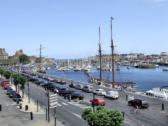 Saint Malo : Les quais du port de plaisance