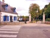 Manoir de Kerazan - entrée du domaine