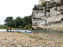 Saint Martin d'Ardèche :  embarquement pour un petit tour de canoé