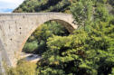 Les Gorges du Doux : pont qui traverse les gorges