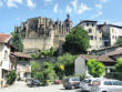 Saint-Antoine-l'abbaye : vue générale de l'abbaye et du village