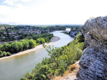 Aiguèze : vue sur la rivière ardèche