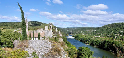 Aiguèze : le vieux village médiéval d'Aiguèze