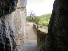 Aiguèze : le chemin de ronde