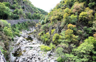 Les Gorges du Doux : paysages sur les gorges