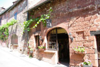 Collonges la Rouge : maisons médiévales