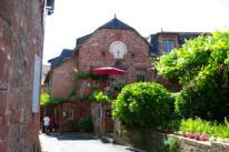 Collonges la Rouge : maisons médiévales