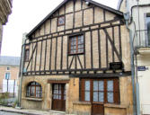 Thouars : autre maison particulière à colombages