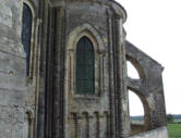 Saint Jouin de Marnes : arc boutant et transept de l'abbatiale Saint Jouin