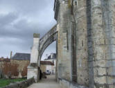 Saint Jouin de Marnes : arcs boutants de l'abbatiale Saint Jouin