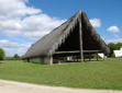 Tumulus de Bougon : reconstitution de maison gauloise (photo 2 )